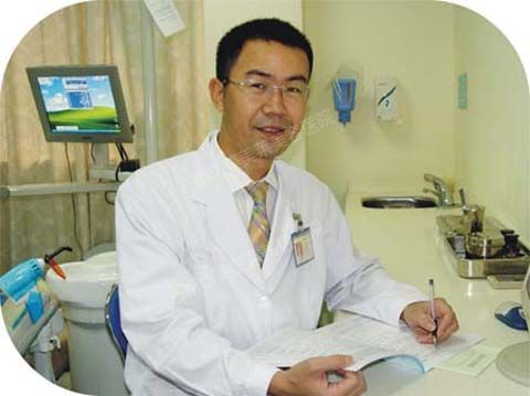 熊晓明实现“龅牙妹”的华美变身